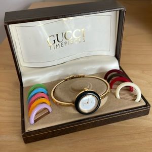 Gucci 1100-L Watch with 10 Bezels